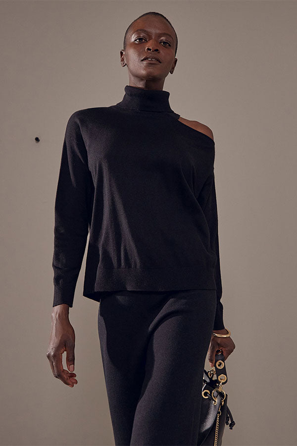 Off discount shoulder turtleneck