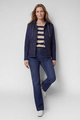 STAND-UP COLLAR QUILTED JACKET