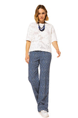 RELIEF PATTERN SWEATER