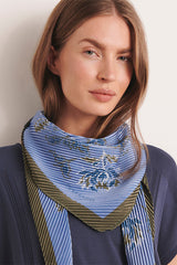 EFLEURS-PLIS PLEATED SQUARE SCARF