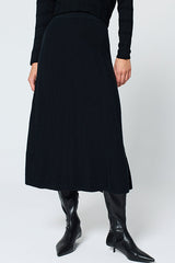 BLACK FLARED MIDI SKIRT
