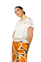 LACE STRAIGHT FLOWING TOP