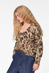 BROWN LEOPARD V NECK SWEATER