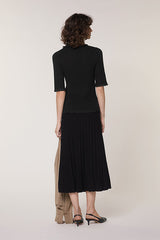 BLACK SHORT SLEEVED TURTLENECK SWEATER