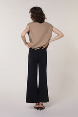 BROWN SHORT SLEEVED PULLOVER