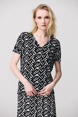 GEOMETRIC PRINT V-NECK SWEATER