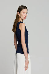 NAVY BASIC V-NECK SLEEVELESS T-SHIRT