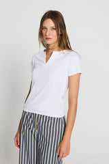 WHITE BASIC OPENING DETAIL T-SHIRT