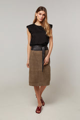 BLACK EMBELLISHED SHOULDER PADS SLEEVELESS T-SHIRT