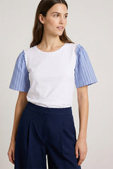STRIPED SHORT-SLEEVED WHITE T-SHIRT
