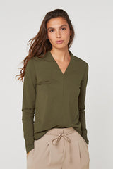GREEN V NECK T SHIRT