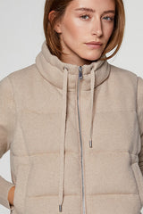 BEIGE SLEEVELESS CASHMERE PUFFER JACKET