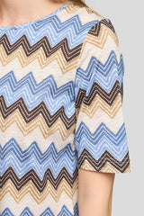 GRAPHIC ZIGZAG DESIGN T-SHIRT