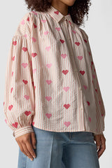 HEART EMBROIDERY WIDE-CUT STRIPED BLOUSE