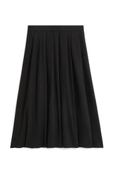 BLACK FLARED LONG SKIRT