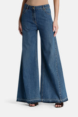 ABLATIVO BELL BOTTOM RAW HEM JEANS