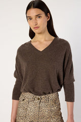 ESMEE BROWN OVERSIZED CASHMERE V-NECK SWEATER