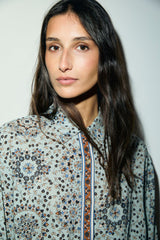 LIZ FLUID HANDKERCHIEF PRINT SHIRT