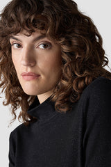 BLACK TURTLENECK KNIT SWEATER