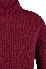 RED TURTLENECK KNIT SWEATER