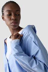 LIGHT BLUE LONG SLEEVE BUTTON UP SHIRT