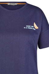 MINIMAL GRAPHIC T-SHIRT