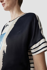NAVY ABSTRACT PRINT TSHIRT