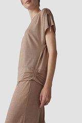 SHINY GRANOLA RUFFLED T-SHIRT