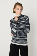 BLACK STRIPED TURTLENECK SWEATER