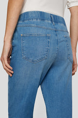 LIGHT DENIM SKINNY BELLA JEANS