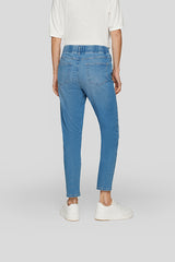 LIGHT DENIM SKINNY BELLA JEANS