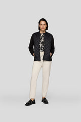 BLACK CONTRAST SLEEVES QUILTED JACKET