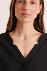 ROUGETTE12 CLASSIC BLACK 3/4 SLEEVES V-NECK SHIFT DRESS