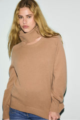 RAMIA CAMEL COLLAR WOOL SWEATER