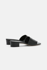 UBEDA BLACK LEATHER STRAP SANDALS