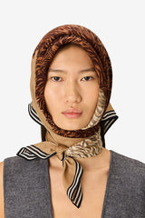 OURS WOOL SQUARE SCARF