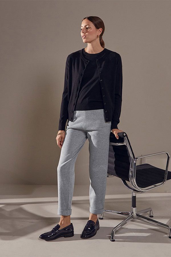 BLACK STRAIGHT-LEG KNITTED TROUSERS