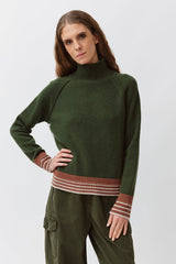 WHITE TURTLENECK SWEATER