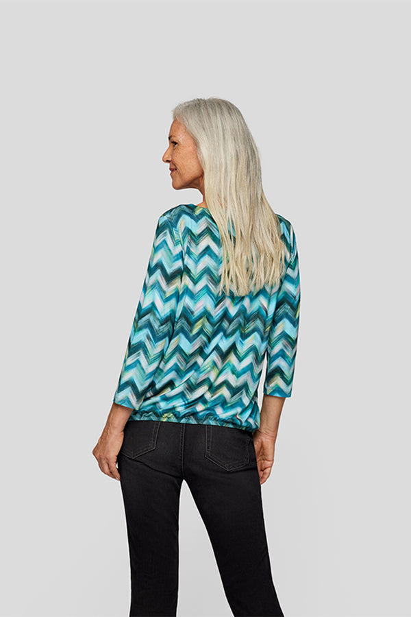 BLUE GEOMETRIC PRINT 3/4 SLEEVED T-SHIRT