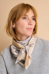ESCAPADE14 ORNAMENTAL TWILIGHT SCARF