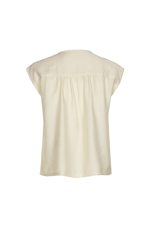 CREAM SHINY PLEAT EFFECT CAP SLEEVE TOP