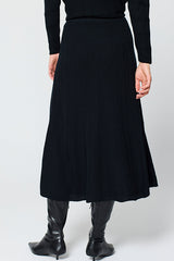 BLACK FLARED MIDI SKIRT