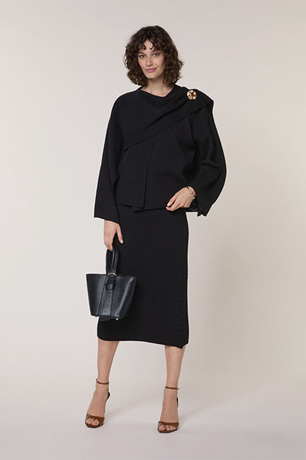 BLACK MESH CAPE