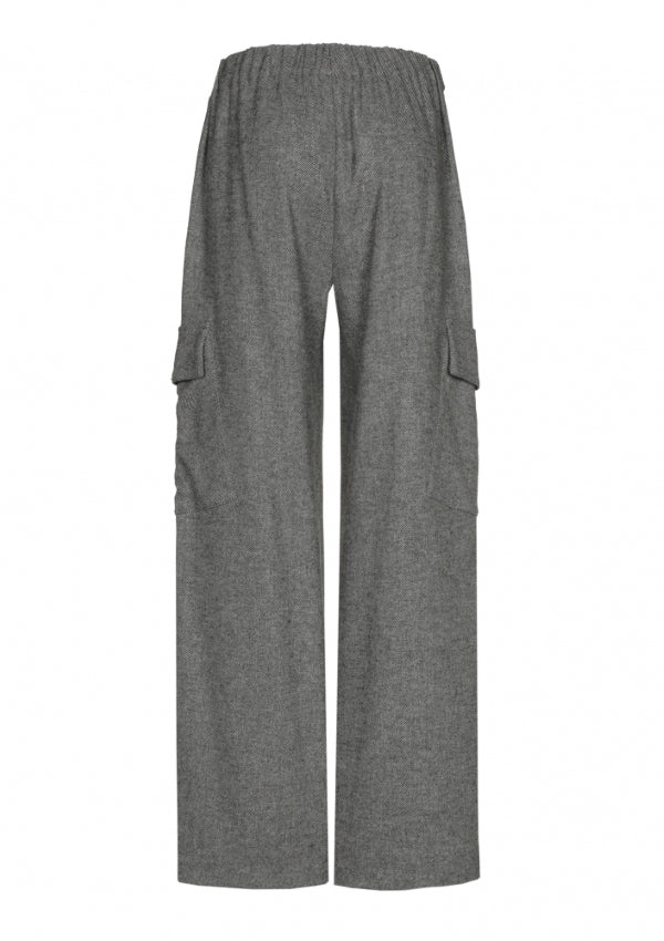 COMFORTABLE TWEED CARGO TROUSERS