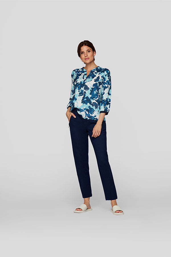 BLUE FLORAL PRINT BLOUSE