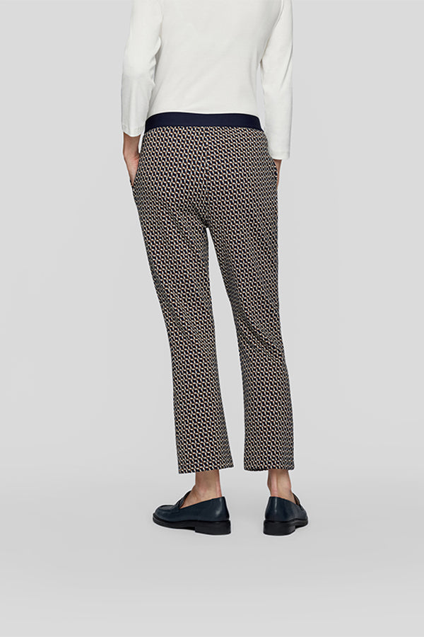 GEOMETRIC PRINT ELASTIC WAIST LEGGING