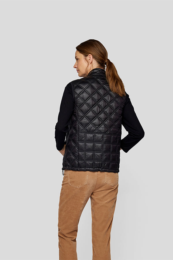 BLACK QUILTED VEST