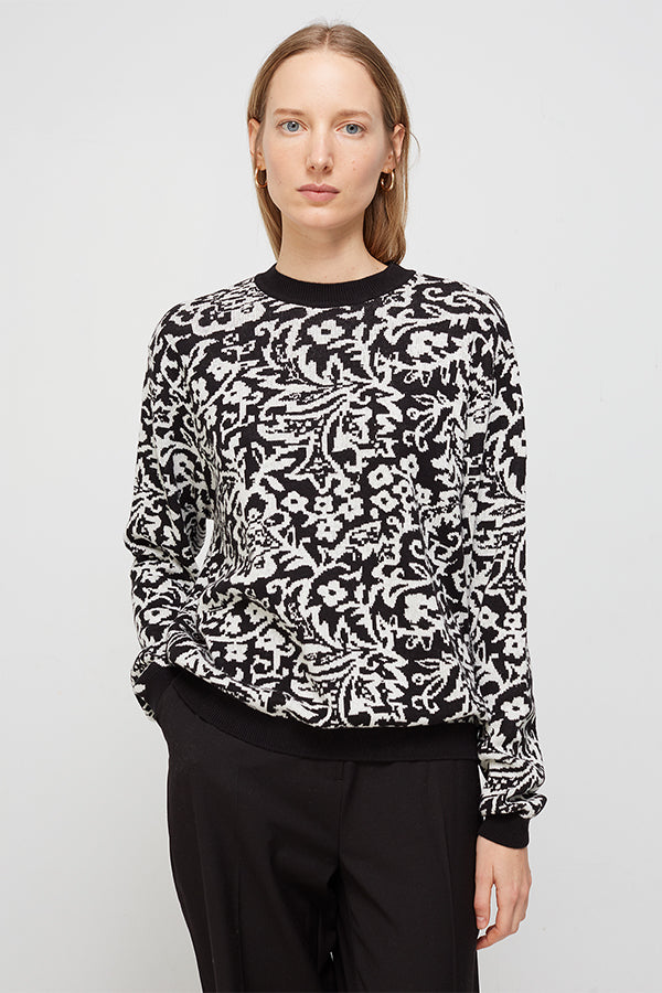 FLORAL JAQUARD ROUND NECK SWEATER