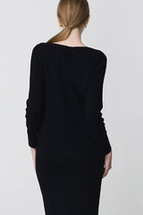 RIBBED DETAILS BLACK BOAT NECK SWEATER