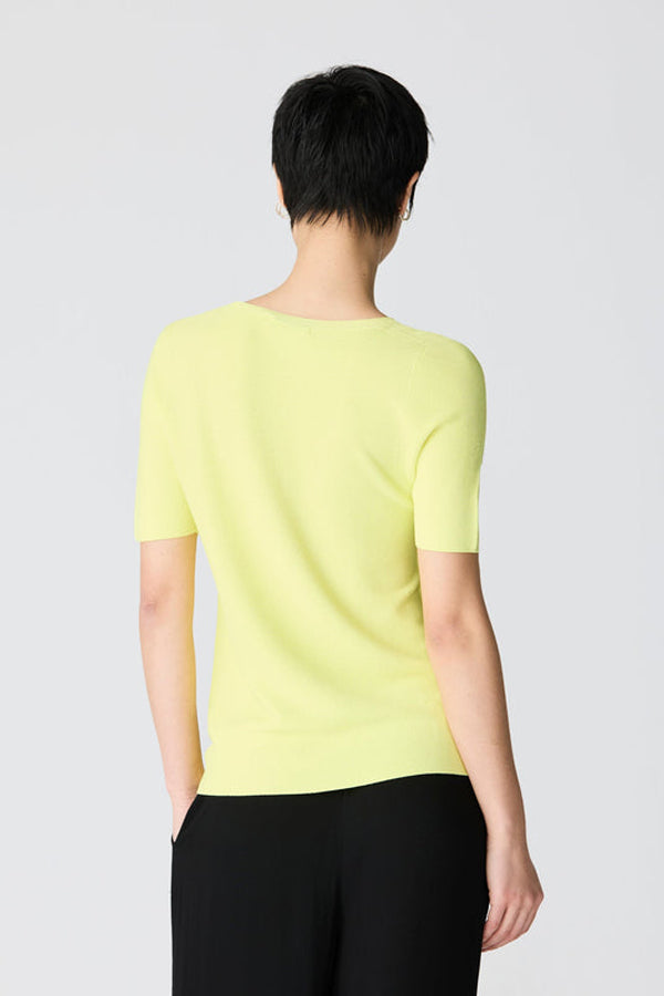 POLLEN YELLOW BASIC V-NECK SWEATER